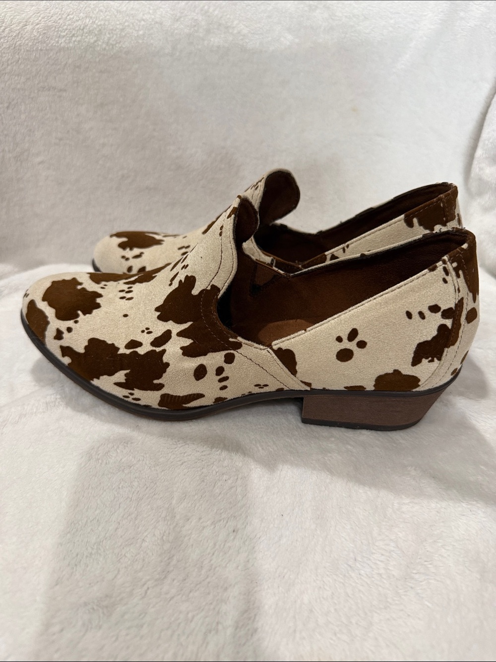 Pierre Dumas Brown and White Cowprint Slip-On Mules - Picture 2 of 3